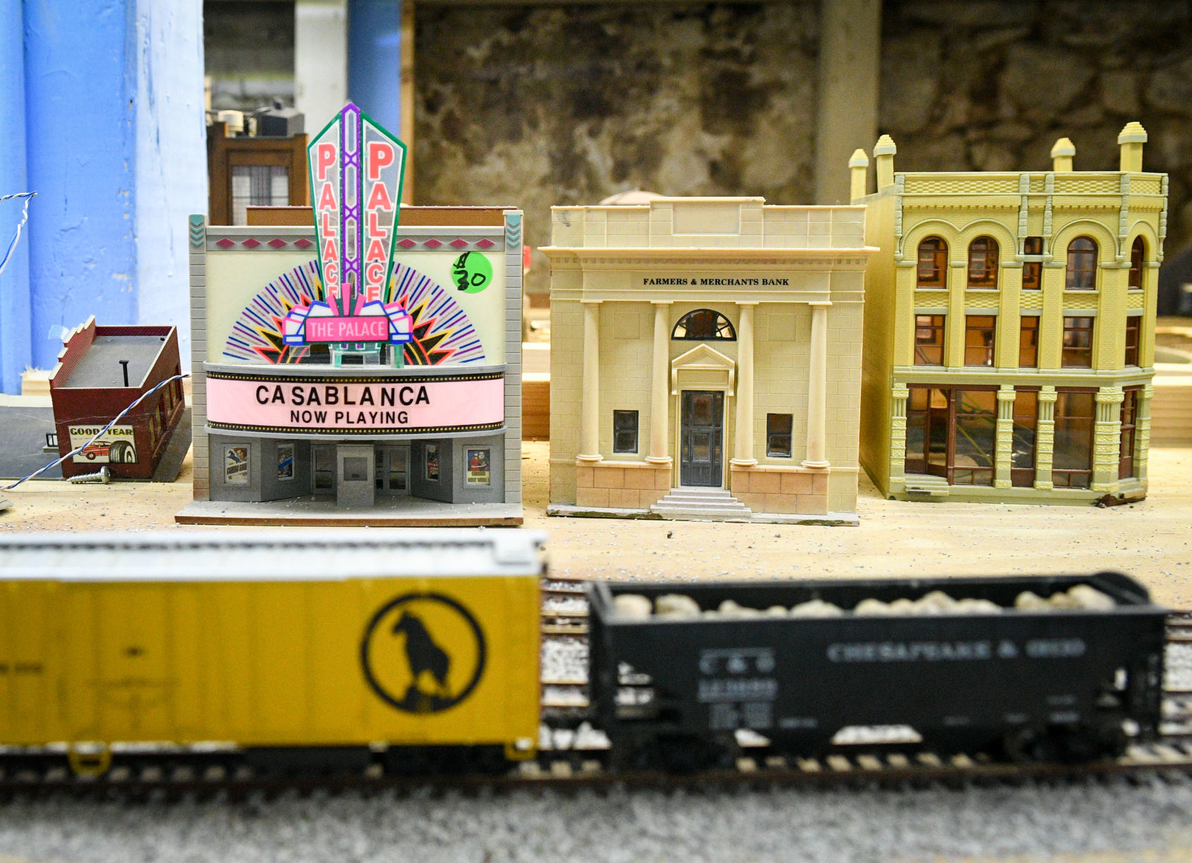 110919-mda-nws-modeltrains-010a.JPG
